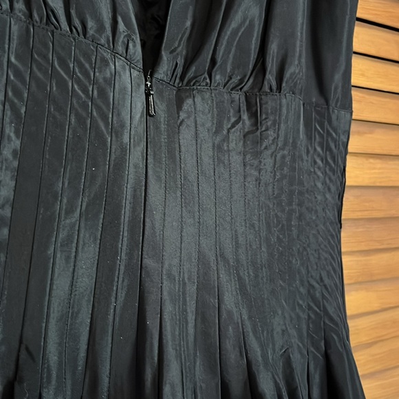 Teri Jon - Black Cocktail Dress Satin size 6 - Picture 4 of 11